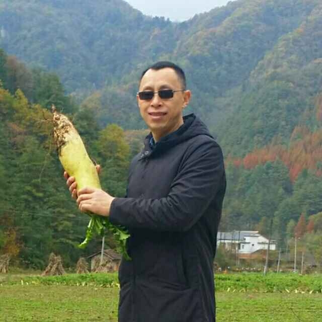 墨迹男的第一张照片--南平相亲服务中心