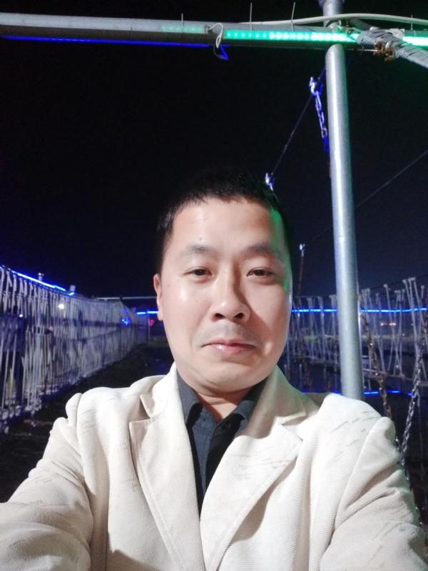 阿峰的第一张照片--南平相亲服务中心