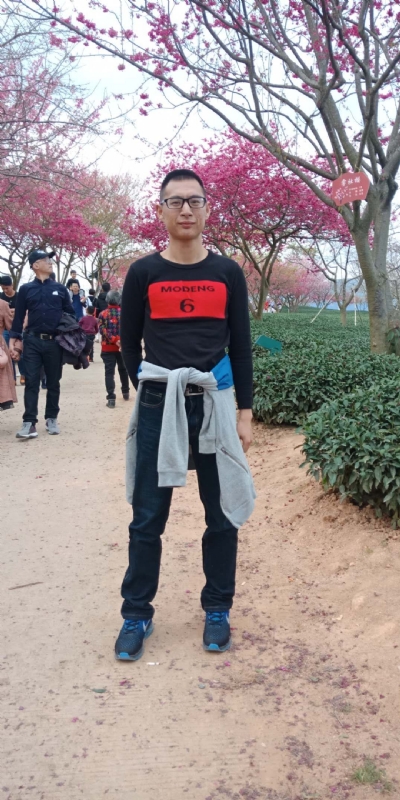 小梁的第二张照片--南平相亲服务中心