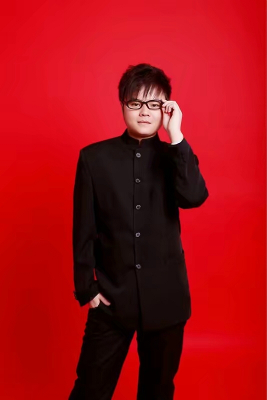 站在远处看童年的第一张照片--南平相亲服务中心