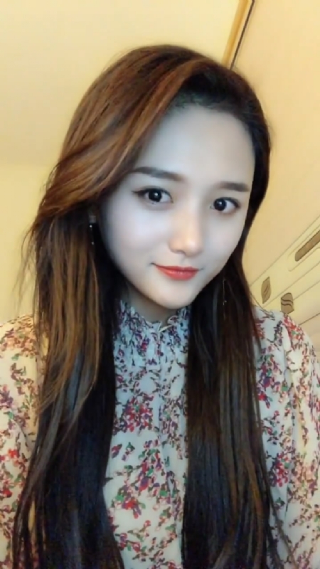 淡然一笑的第一张照片--南平相亲服务中心