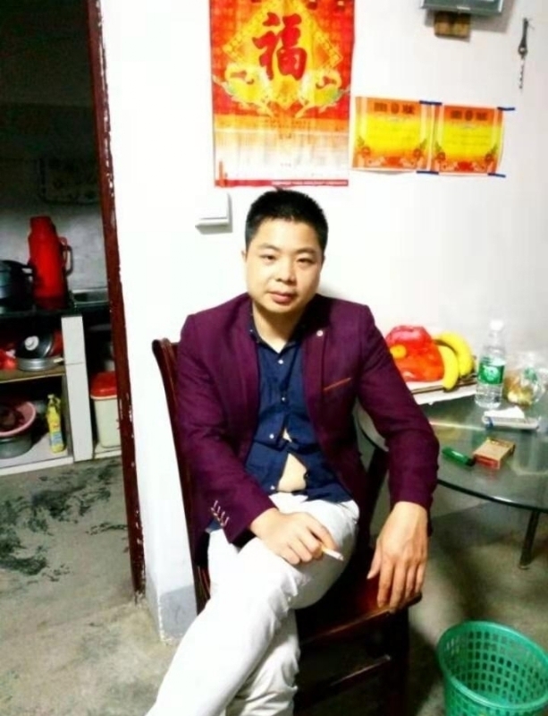 蓝色的微笑的第一张照片--南平相亲服务中心