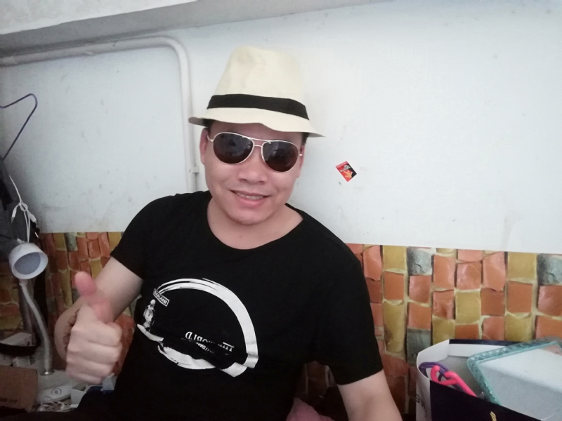 艰难爱情的第一张照片--南平相亲服务中心