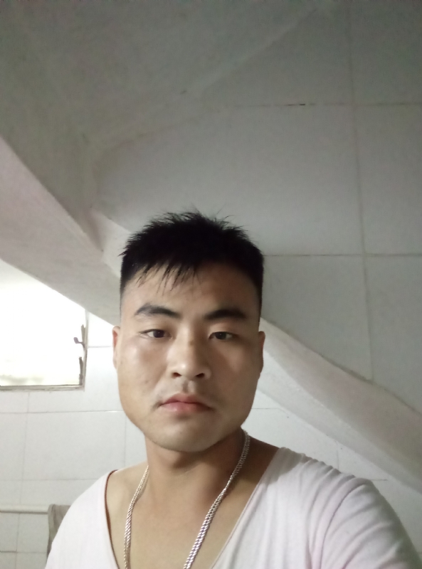 落叶知秋的第一张照片--南平相亲服务中心