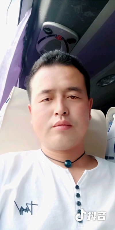 瞬间被爱上的第一张照片--南平相亲服务中心