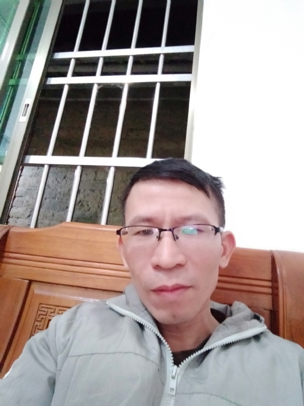 奋斗的第一张照片--南平相亲服务中心