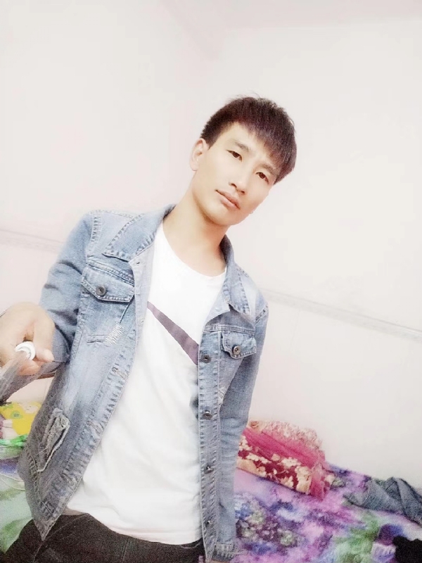 心好痛的第一张照片--南平相亲服务中心