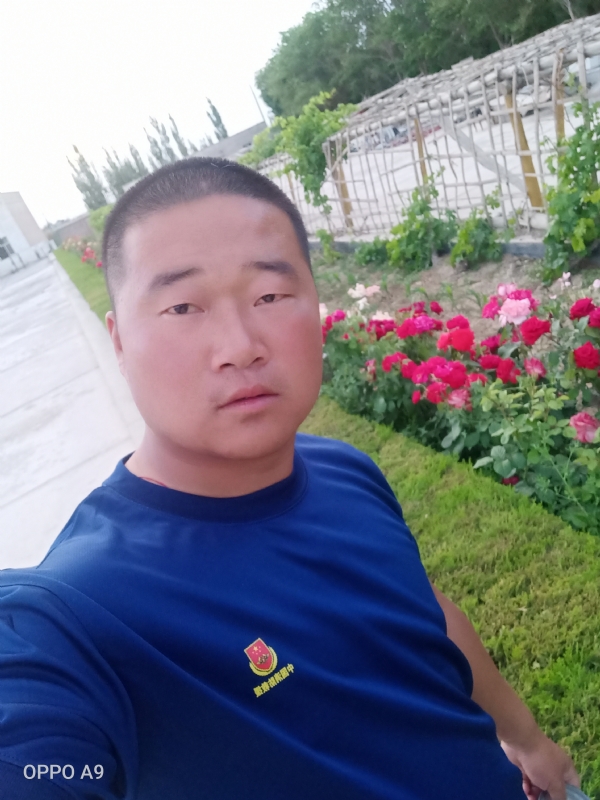 奋斗中的青春最美丽的第一张照片--南平相亲服务中心