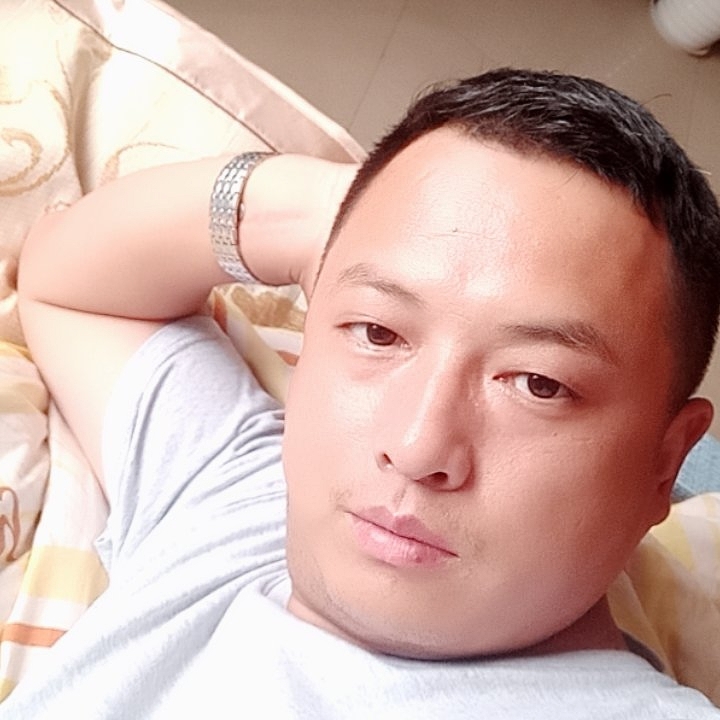 忘世情的第一张照片--南平相亲服务中心