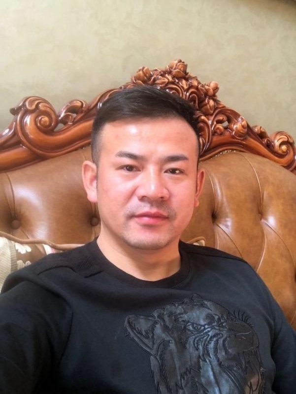 治国的第一张照片--南平相亲服务中心