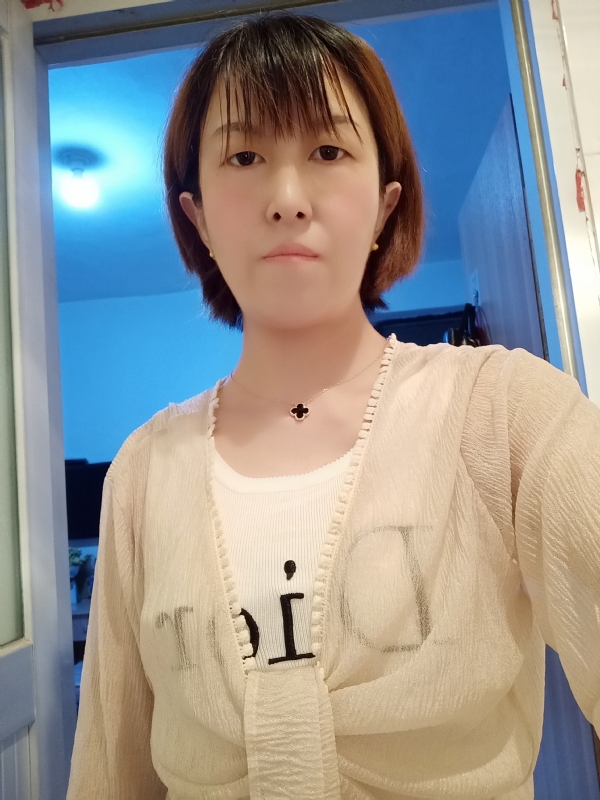 芬儿的第一张照片--南平相亲服务中心