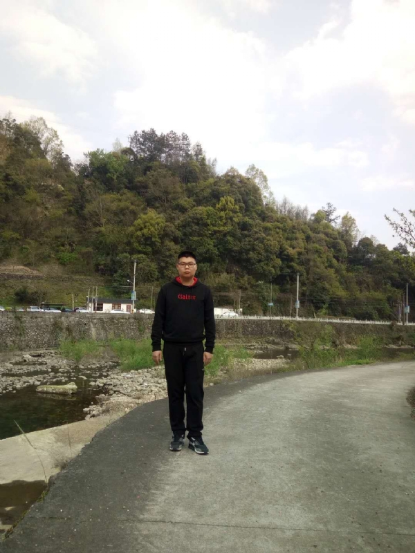 等着上钩的鱼的第一张照片--南平相亲服务中心