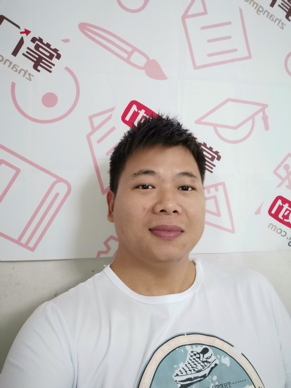 轻静地行走着的第一张照片--南平相亲服务中心