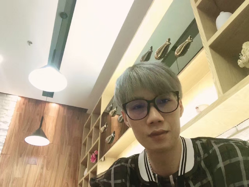 黄峰的第一张照片--南平相亲服务中心