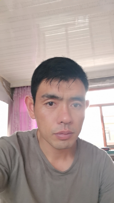 小草莓1981的第一张照片--南平相亲服务中心