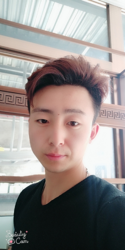 拼命微笑的第二张照片--南平相亲服务中心