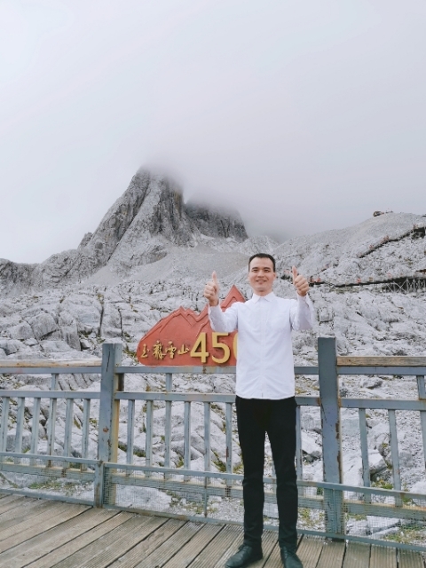 灰太狼的第一张照片--南平相亲服务中心