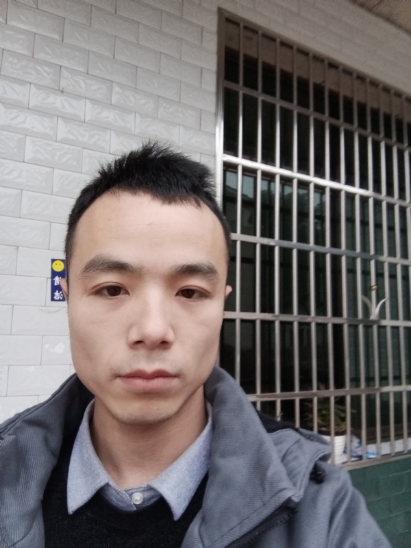 笑得那么开心的第二张照片--南平相亲服务中心