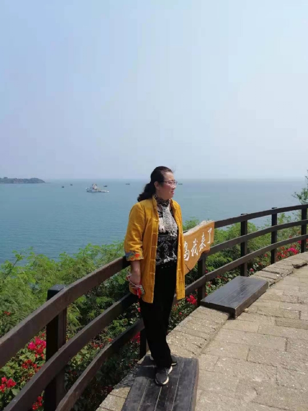 曦若半秋的第一张照片--南平相亲服务中心