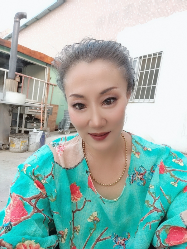 燕子的第三张照片--南平相亲服务中心