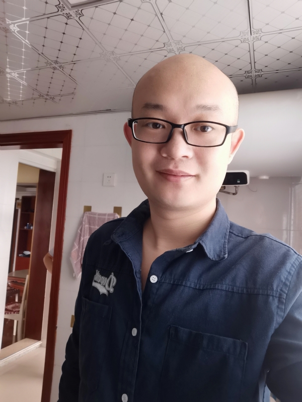 凝望远方的第一张照片--南平相亲服务中心