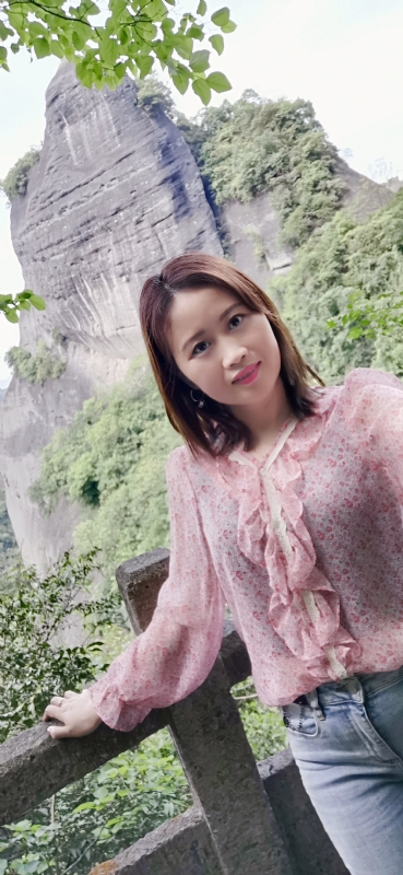 花开半夏的第二张照片--南平相亲服务中心