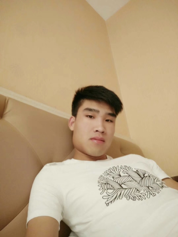 谁不曾孤单上路的第一张照片--南平相亲服务中心