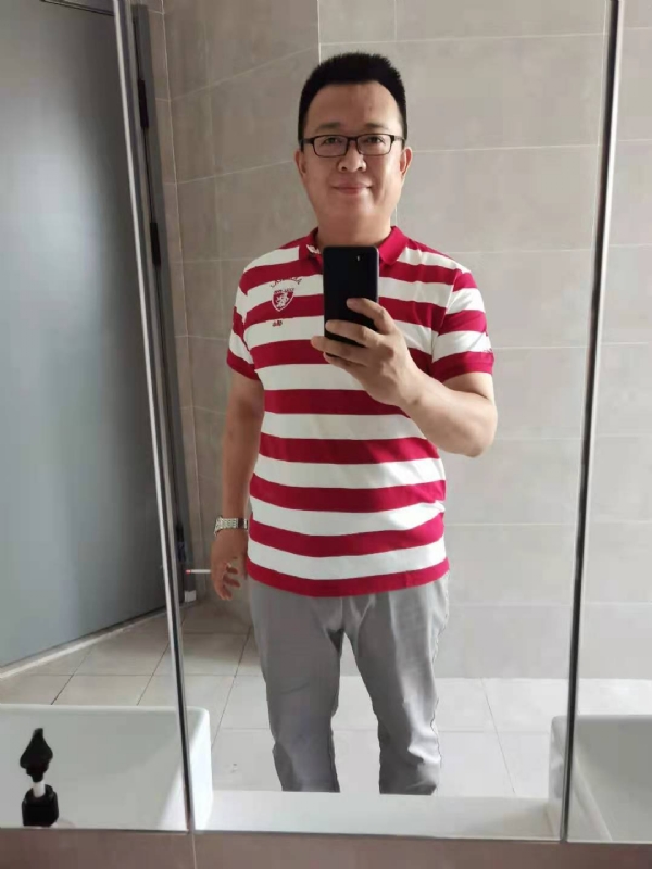 行走的打桩机的第一张照片--南平相亲服务中心