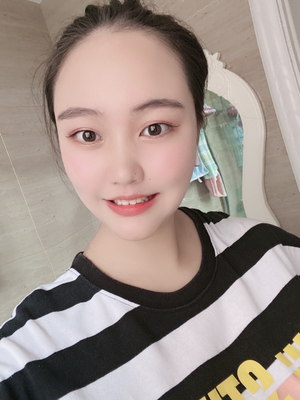 灵儿的第二张照片--南平相亲服务中心