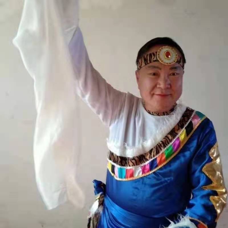 走在冷风中的第一张照片--南平相亲服务中心