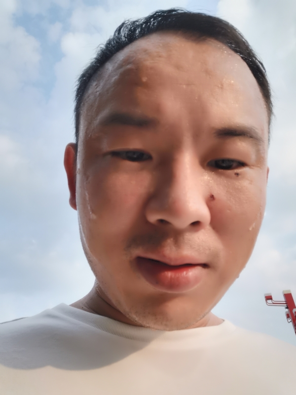 唐老鸭的第一张照片--南平相亲服务中心