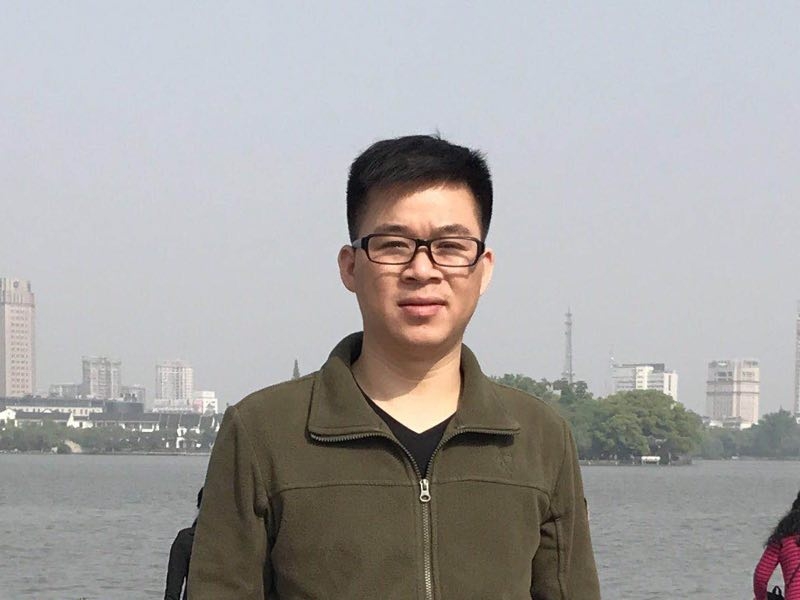 孔雀鱼的第一张照片--南平相亲服务中心