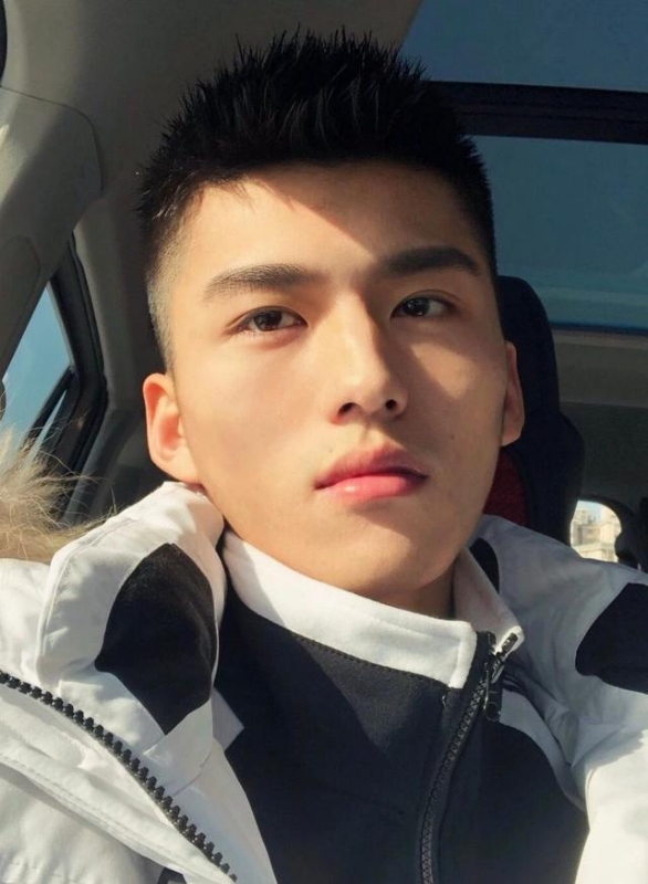 飞翔的第一张照片--南平相亲服务中心