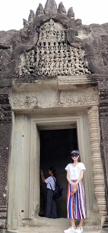 桃花与酒的第一张照片--南平相亲服务中心