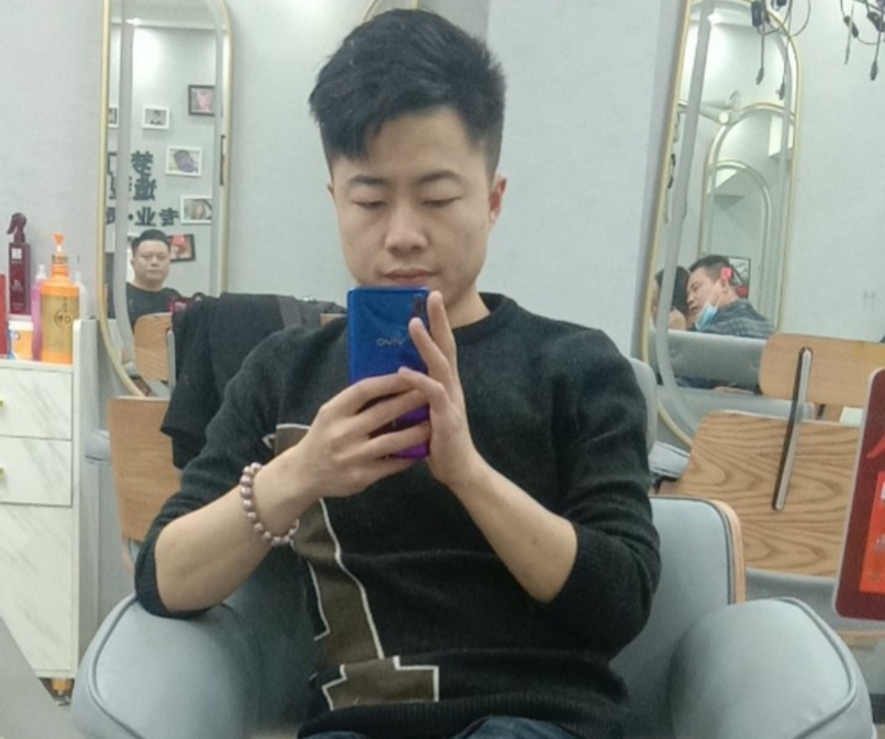 无法自拔的第一张照片--南平相亲服务中心