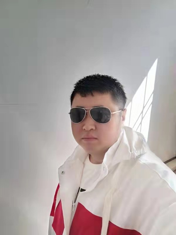 大漠叔叔的第一张照片--南平相亲服务中心