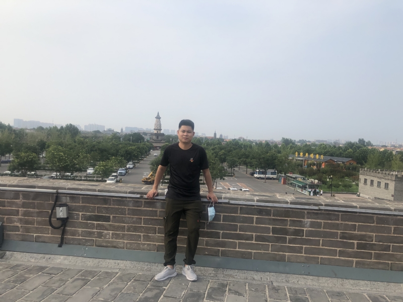 123.向左向右的第一张照片--南平相亲服务中心