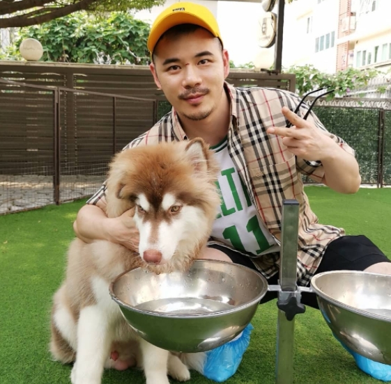 坚持的第一张照片--南平相亲服务中心