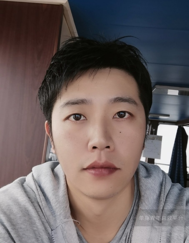 不太帅的男人的第一张照片--南平相亲服务中心