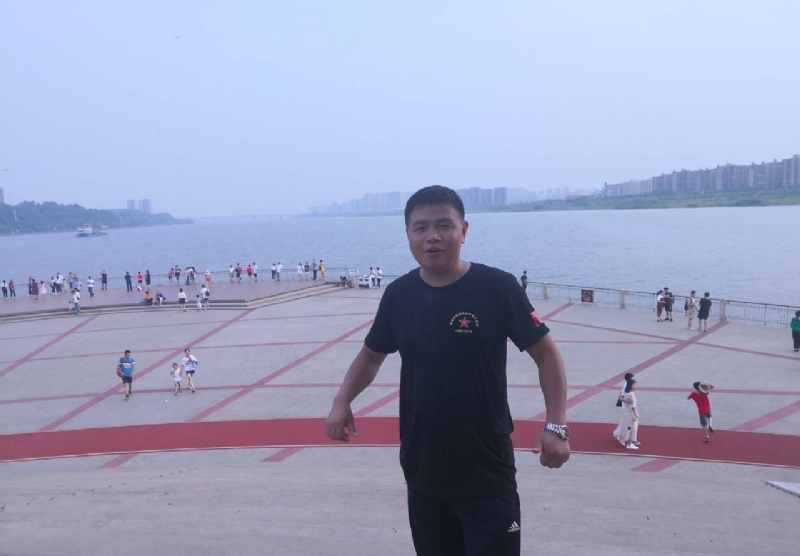 曾经心疼的我的第一张照片--南平相亲服务中心