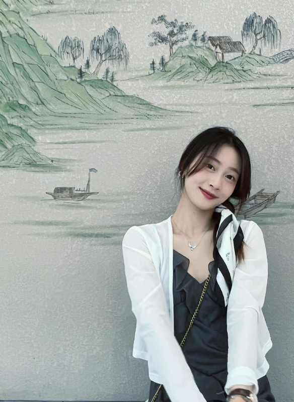 小趴菜的第一张照片--南平相亲服务中心