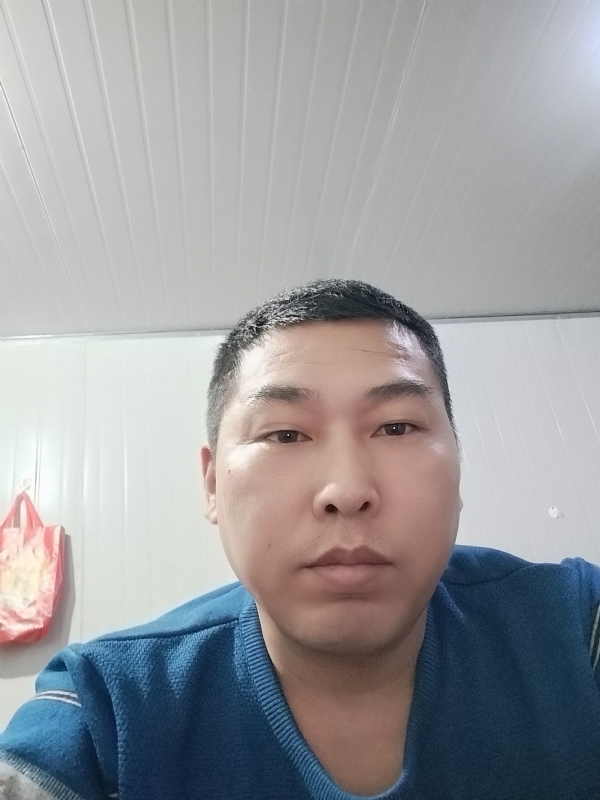 开着拖拉机去兜风的第一张照片--南平相亲服务中心