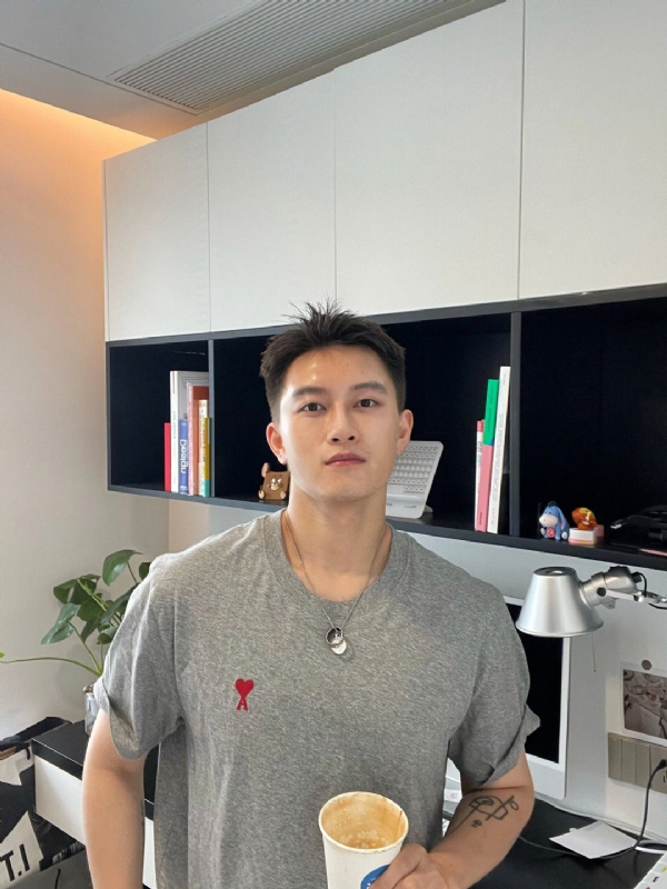 月光之下的第二张照片--南平相亲服务中心