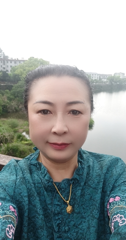 雨中情的第二张照片--南平相亲服务中心