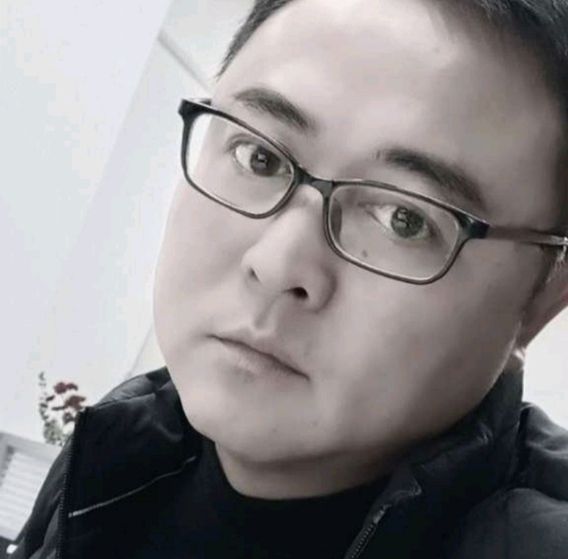 小石头的第二张照片--南平相亲服务中心