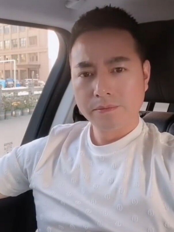 勿忘初心的第一张照片--南平相亲服务中心