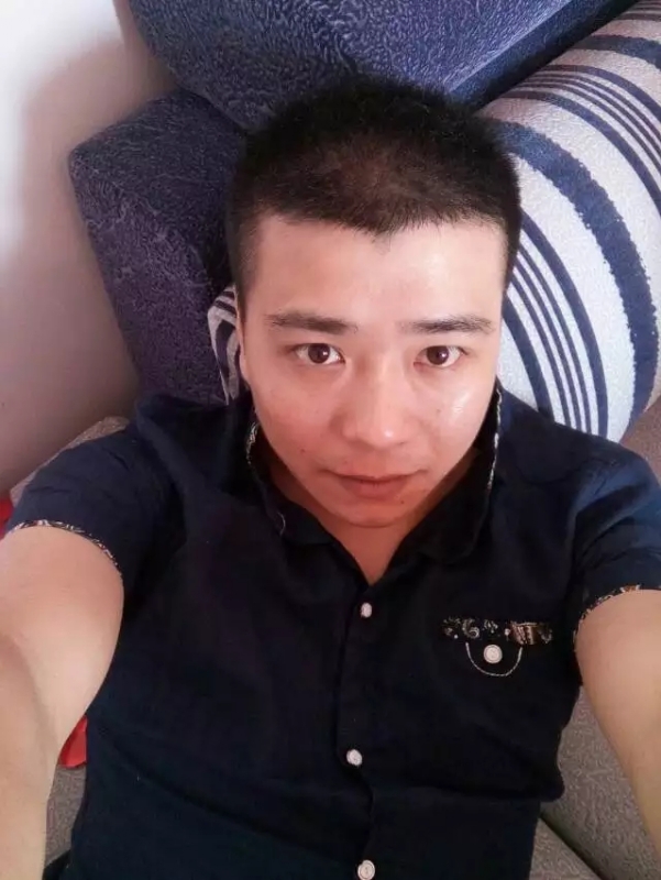 漫步的面包的第一张照片--南平相亲服务中心