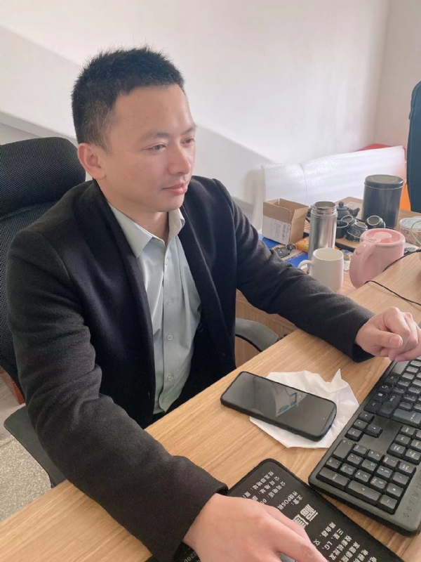 落叶知秋的第一张照片--南平相亲服务中心