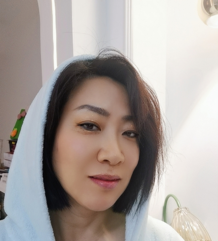 火玫瑰的第一张照片--南平相亲服务中心