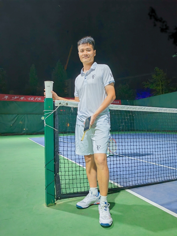 网球罗的第五张照片--南平相亲服务中心